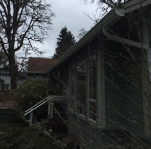 A Residential White Gutter Installation by Affordable Roofing & Gutter Company in Lebanon, Oregon