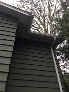 A Residential White Gutter Installation by Affordable Roofing & Gutter Company in Lebanon, Oregon